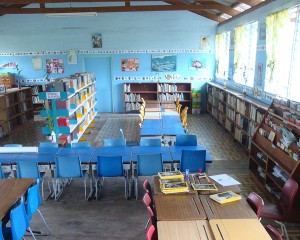 The library at Santa Maria Primary School at Watuluma on Goodenough Island